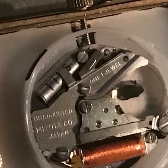 Elgin Diamond Marker Quartz Watch - Picture 7 of 12